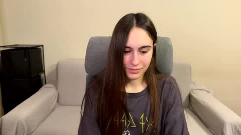 Snapshot of alicekollt chatting on 04.15.26 alicekollt online show from 04.15.26