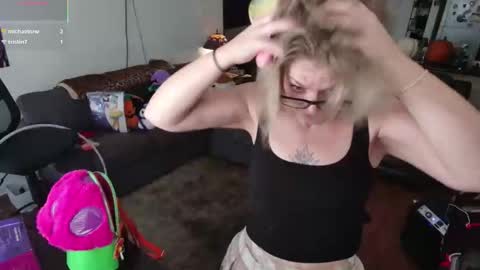 Alice Liddell online show from 10.30.25