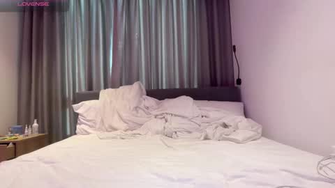 Snapshot of alicepinkhead chatting on 02.12.26 AlicePinkhead online show from 02.12.26