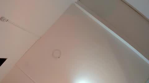 Snapshot of alicepoixxxon chatting on 01.08.26 ALICE online show from 01.08.26