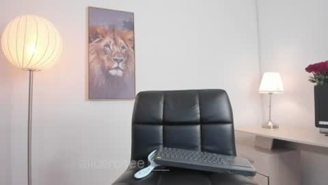 alicerosee___ online show from 06.24.26