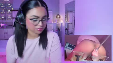 Snapshot of aliceroys chatting on 05.18.26 Alice online show from 05.18.26