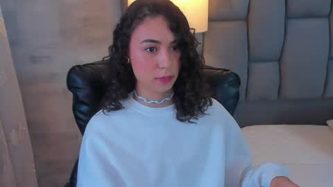 Alicestevens online show from 04.20.26