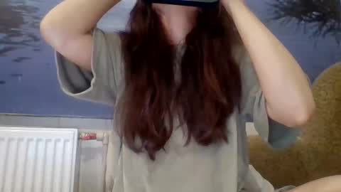 Snapshot of alicetailorrr chatting on 11.03.25 AliceTailorrr online show from 11.03.25