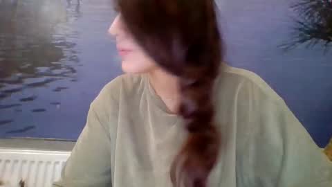 Snapshot of alicetailorrr chatting on 11.06.25 AliceTailorrr online show from 11.06.25