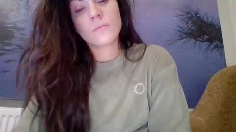 Snapshot of alicetailorrr chatting on 11.16.25 AliceTailorrr online show from 11.16.25