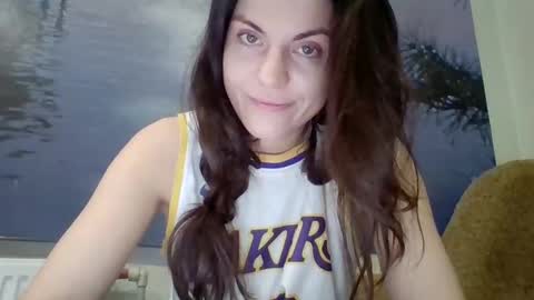 Snapshot of alicetailorrr chatting on 11.21.25 AliceTailorrr online show from 11.21.25