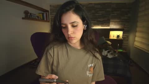 Snapshot of alicewillow chatting on 02.06.26 Alice online show from 02.06.26