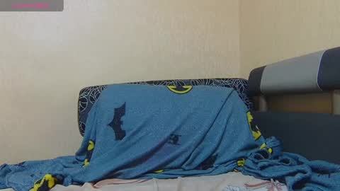 AliceWoolfy online show from 04.04.26