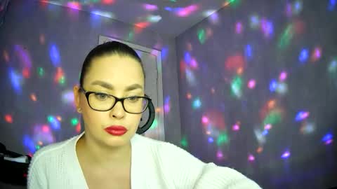 Snapshot of alicexfresh chatting on 10.13.25 AlicexFresh online show from 10.13.25