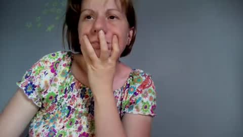 Snapshot of alicexx578748 chatting on 07.05.26 Alice online show from 07.05.26