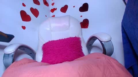 Alicia Kyse  online show from 02.06.25