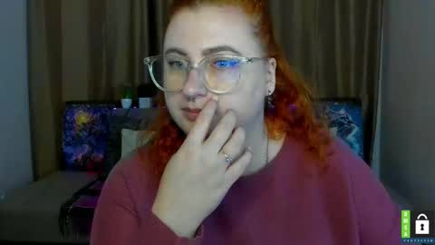 Snapshot of alicia_side_red chatting on 10.13.25 Alicia online show from 10.13.25