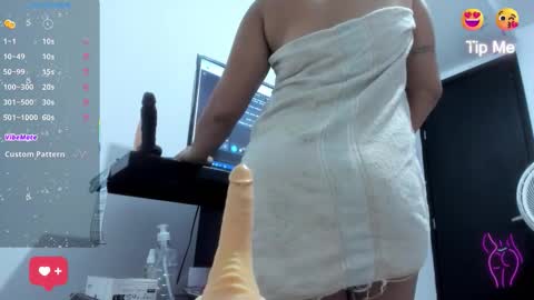 Snapshot of alicia_whittee chatting on 09.13.25 alicia_whittee online show from 09.13.25