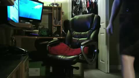 Alicia deHart  Help me reach 1000 Followers. Its FREE online show from 01.11.26