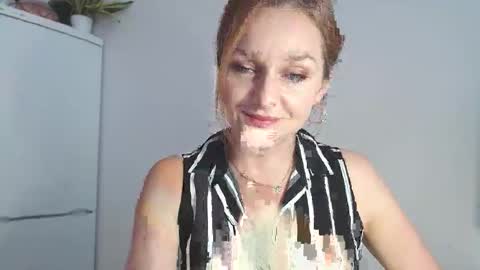 Snapshot of alicialux chatting on 02.10.26 Alicia online show from 02.10.26