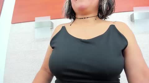 im tutti online show from 12.18.25