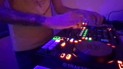 busco rockera online show from 02.26.25