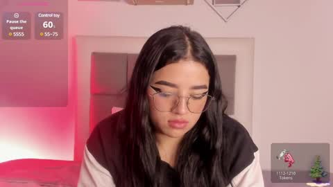 Snapshot of aliice_walker_ chatting on 01.17.25 aliice_walker_ online show from 01.17.25