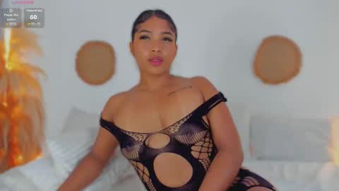 Snapshot of aliisonwells chatting on 10.25.25 aliisonwells online show from 10.25.25