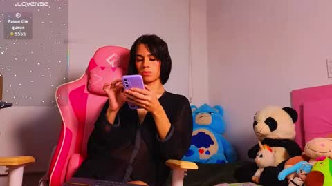 Snapshot of alis_starr chatting on 11.29.25 Alis starr online show from 11.29.25