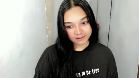 Shanti xhey online show from 09.16.25