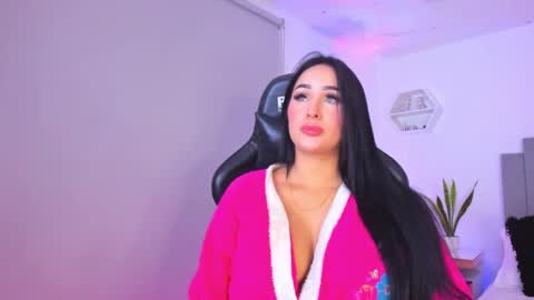 Snapshot of alisa_walton chatting on 01.26.25 ALIS online show from 01.26.25