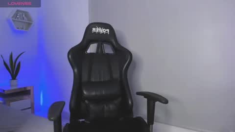 Snapshot of alisa_walton chatting on 02.24.25 ALIS online show from 02.24.25