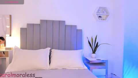 Snapshot of alisa_walton chatting on 10.08.25 ALIS online show from 10.08.25