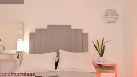 Snapshot of alisa_walton chatting on 11.05.25 ALIS online show from 11.05.25