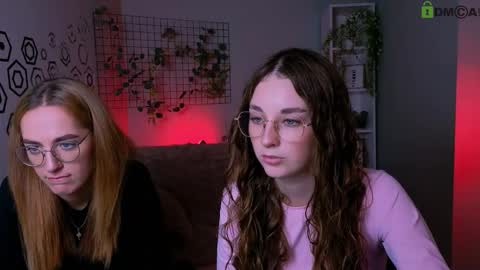 Alisa online show from 10.17.25