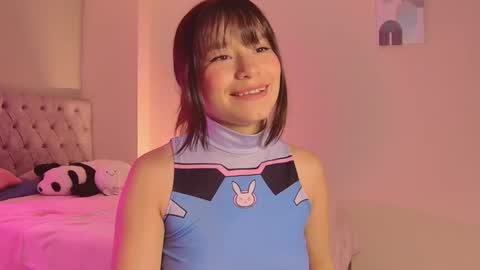 alisha_olsen_ online show from 09.11.25