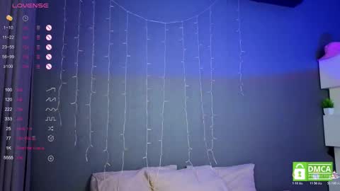 Snapshot of alishaaneta chatting on 11.13.25 Alisha online show from 11.13.25