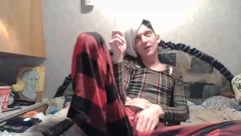 Snapshot of alishaluv chatting on 11.19.25 Alisha online show from 11.19.25