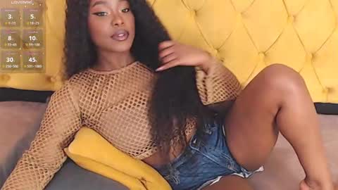 Snapshot of alishaweir chatting on 09.10.25 Luna online show from 09.10.25