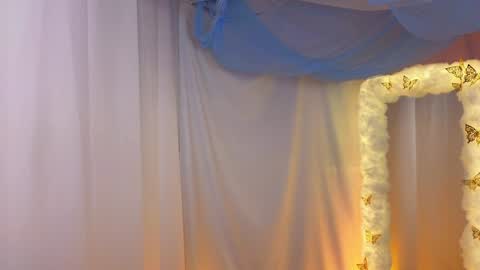 Alisia online show from 01.20.25