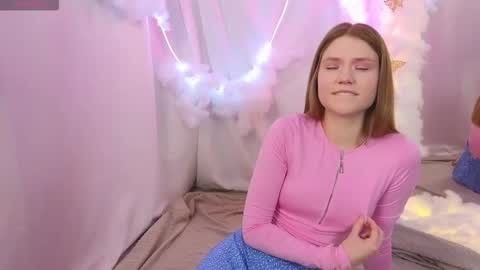 Alisia online show from 10.12.25