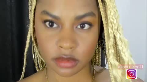 Snapshot of alison_ker chatting on 01.19.25 Sofias house online show from 01.19.25