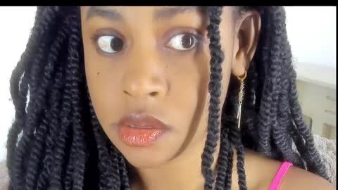 Snapshot of alison_ker chatting on 11.20.25 Sofias house online show from 11.20.25