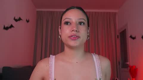 Snapshot of alison_miller9 chatting on 10.28.25 Alison online show from 10.28.25