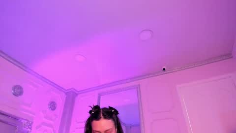 Alison Fishert online show from 02.04.25