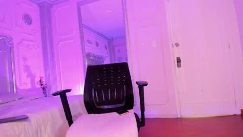 Alison Fishert online show from 12.02.25