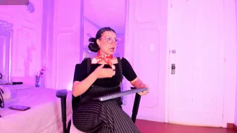 Alison Fishert online show from 01.15.26