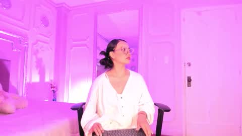 Alison Fishert online show from 01.16.26