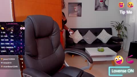 Alisson online show from 12.19.24