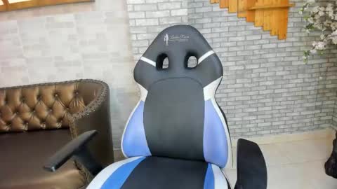 alisonn_doll online show from 02.18.26