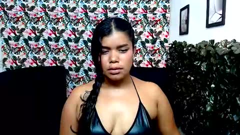 Snapshot of alisonn_hot chatting on 01.24.25 ALISSON HOT online show from 01.24.25