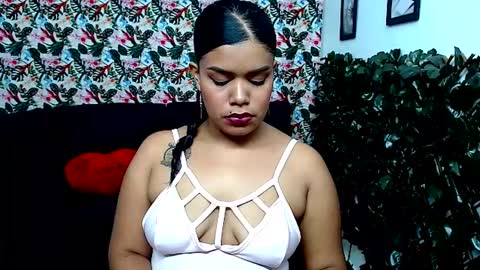 Snapshot of alisonn_hot chatting on 01.31.25 ALISSON HOT online show from 01.31.25