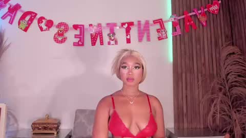 Snapshot of alisoon_moon chatting on 02.21.25 Alison Moon online show from 02.21.25