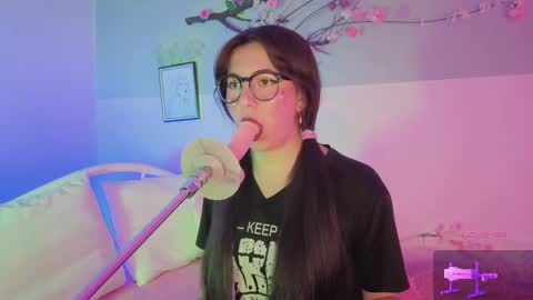 Mia online show from 03.19.26